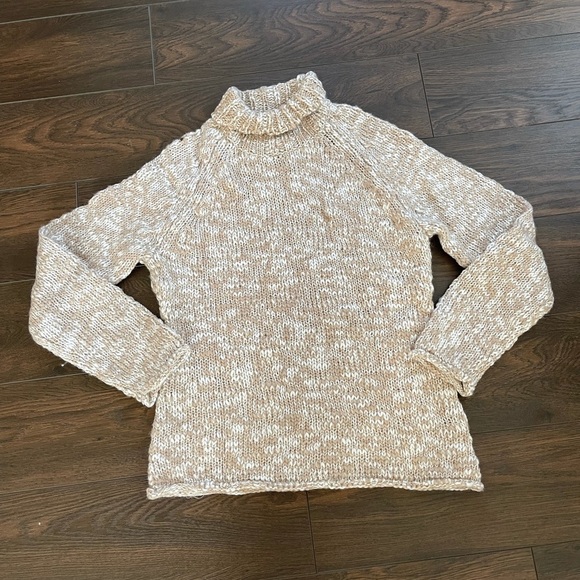 Sweaters - Nine West neutral chunky knit turtleneck sweater